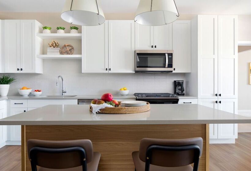 فندق Sentral Old Town