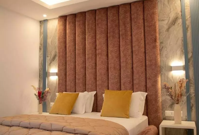 هتل Tanushaj Beach Resort