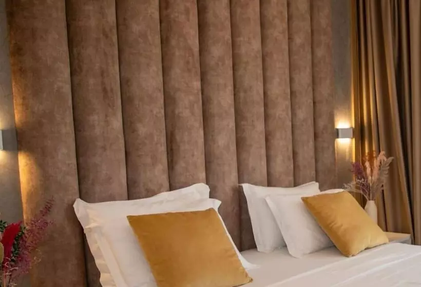 هتل Tanushaj Beach Resort
