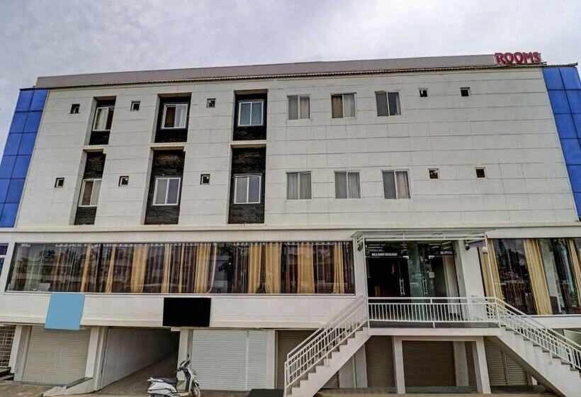 فندق Treebo Benaka Residency