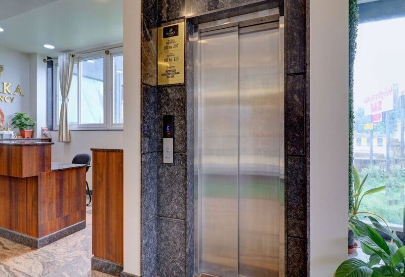 فندق Treebo Benaka Residency