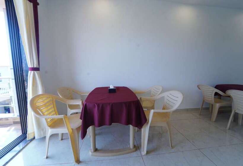 Отель Treebo Infinity View Mahabaleswar