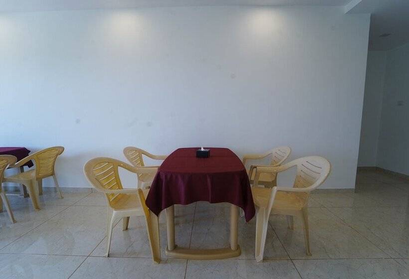 Отель Treebo Infinity View Mahabaleswar