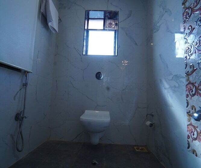 Отель Treebo Infinity View Mahabaleswar