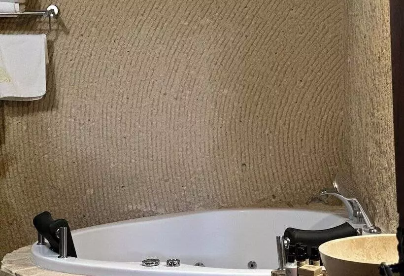 ホテル Under Cave