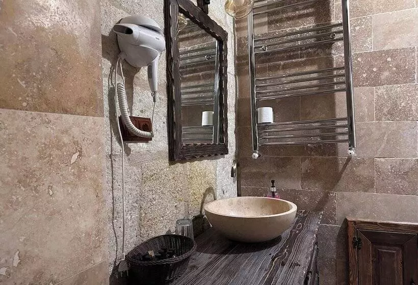 ホテル Under Cave