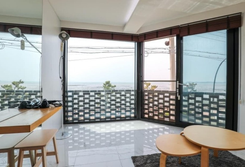 Hwaseong Stay By The Sea Pension