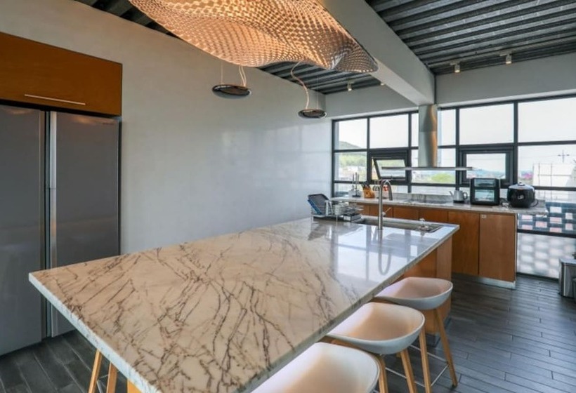 Hwaseong Stay By The Sea Pension