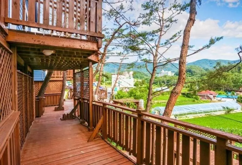 Hoengseong Pine Bell Pension