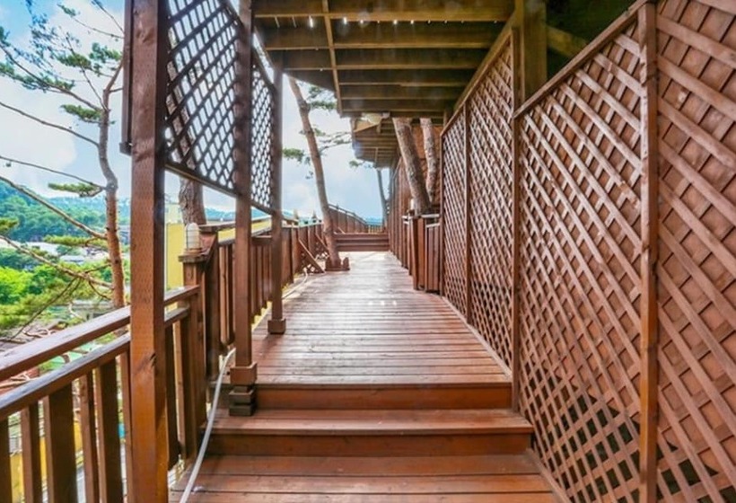 Hoengseong Pine Bell Pension