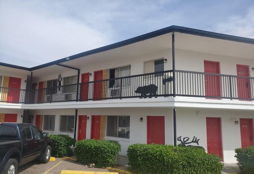 汽车旅馆  Almara Inn