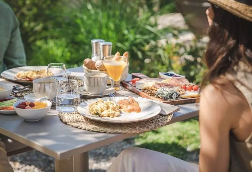 Nema Boutique Hotel & Spa