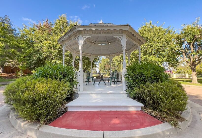 膳宿费 Chateau Coralini