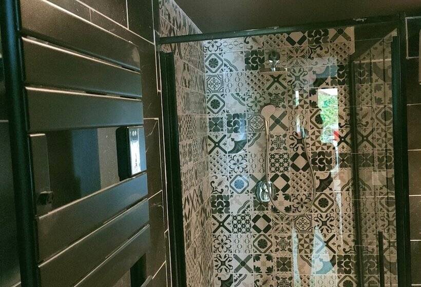 膳宿费 L Ange De Fer