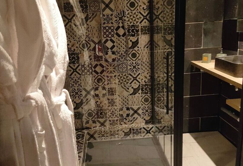 膳宿费 L Ange De Fer