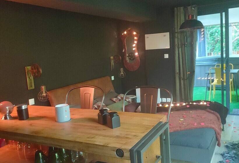 膳宿费 L Ange De Fer