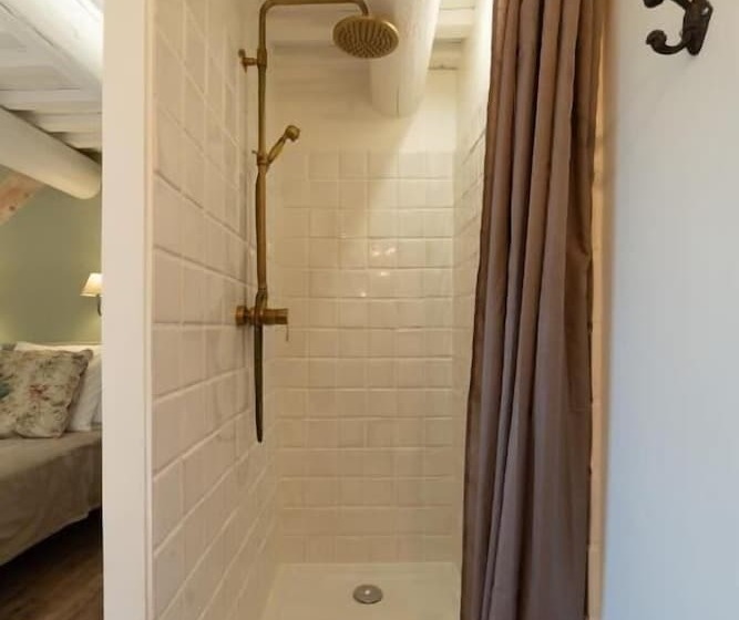 پانسیون Mas Des Cerisiers