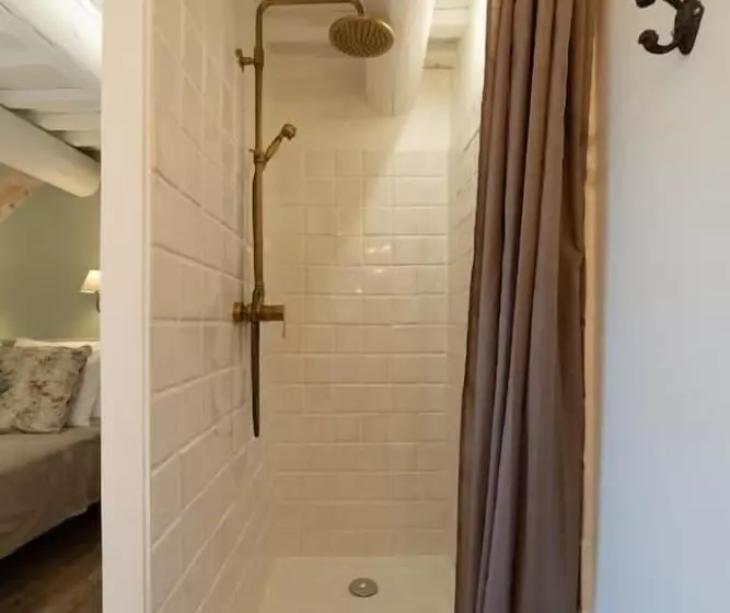 پانسیون Mas Des Cerisiers