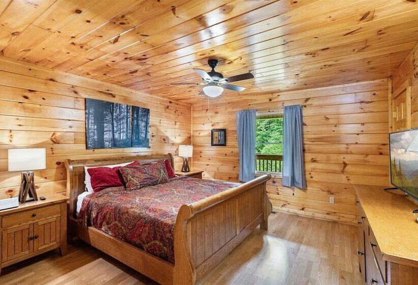 Private Golden Fox Cabin With Grill And Firepit By Redawning