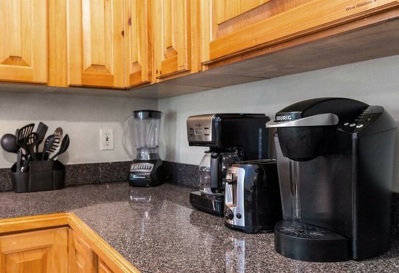 Private Golden Fox Cabin With Grill And Firepit By Redawning