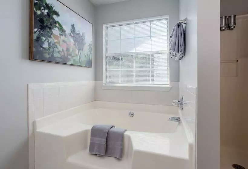 Residenssi Basketball Court Cozy 3 Br In Decatur