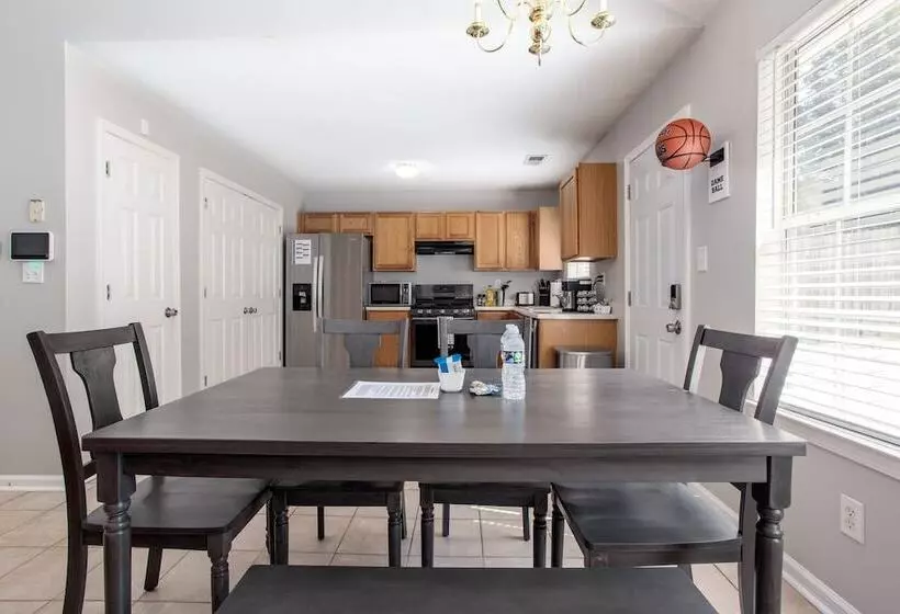 Residenssi Basketball Court Cozy 3 Br In Decatur