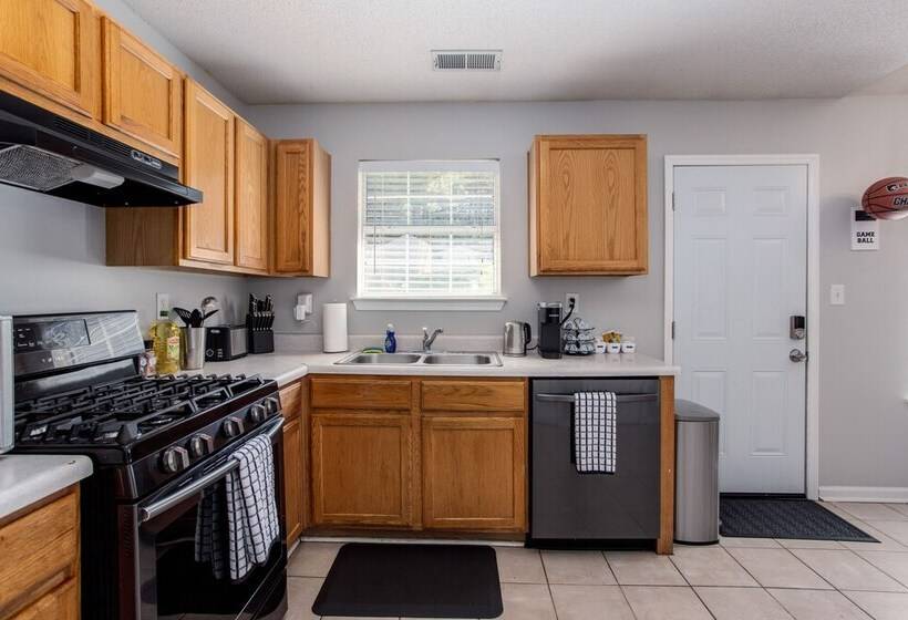 住所 Basketball Court Cozy 3 Br In Decatur