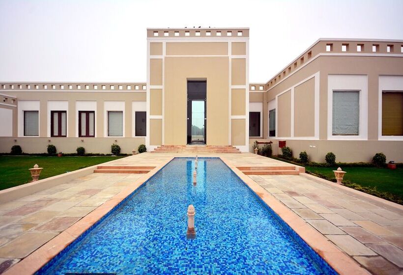 فندق Treehouse Achrol Niwas