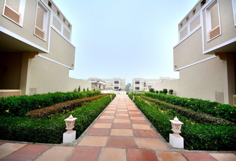 فندق Treehouse Achrol Niwas