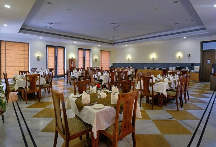 فندق Treehouse Achrol Niwas