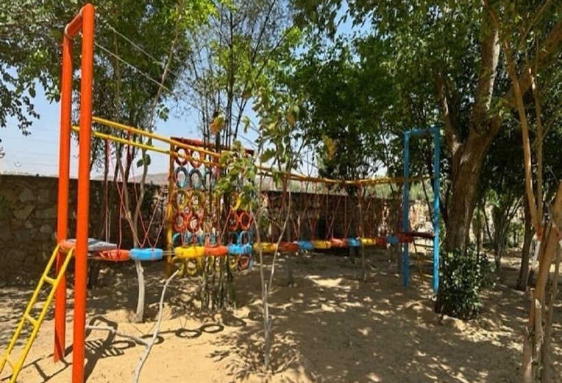 فندق Treehouse Achrol Niwas