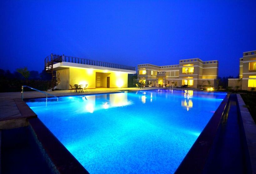 فندق Treehouse Achrol Niwas