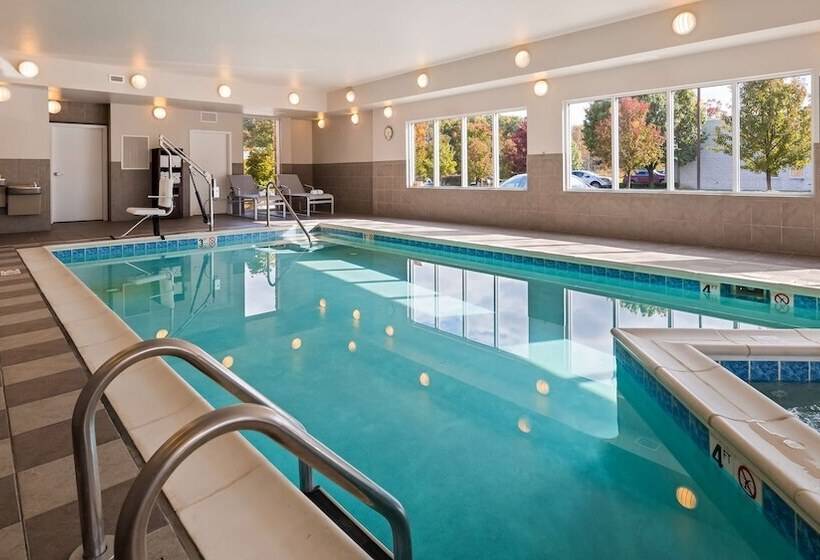 ホテル Best Western Plus Boardman Inn & Suites
