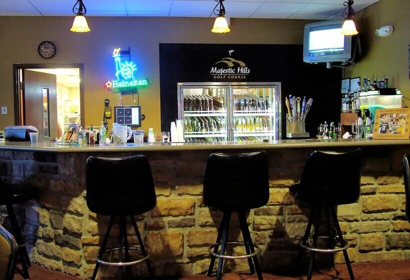 酒店 Cobblestone Inn & Suites   Denison | Majestic Hills