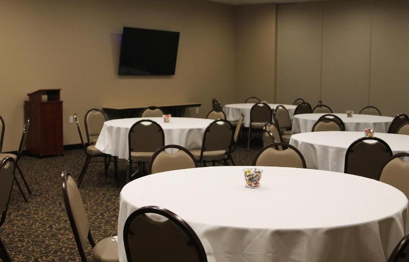 酒店 Cobblestone Inn & Suites  Fort Madison