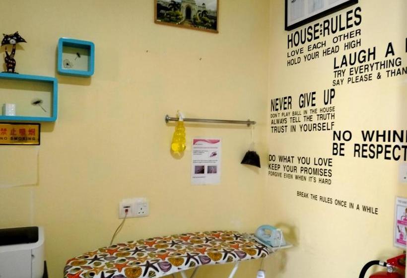 בית מלון כפרי Zamburger Enstek