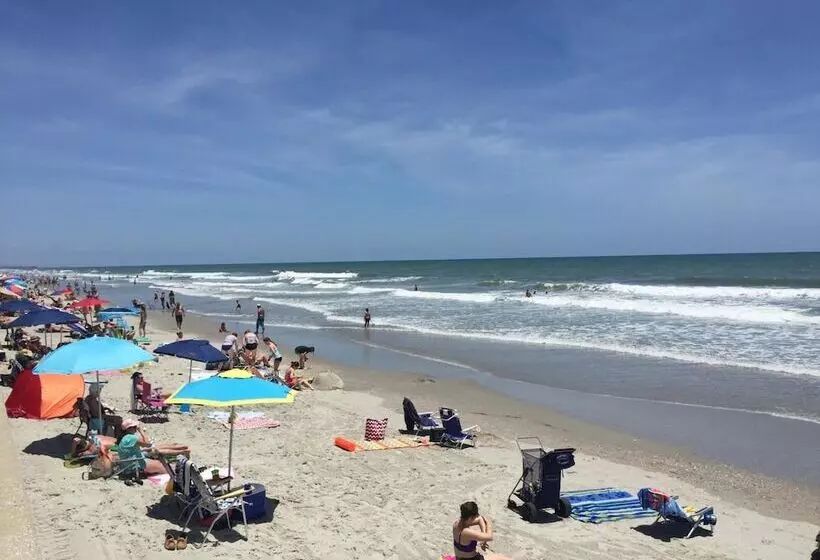 בית מלון כפרי Garden City Inn