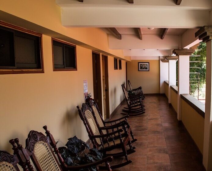 هتل Jaco Laguna Resort & Beach Club