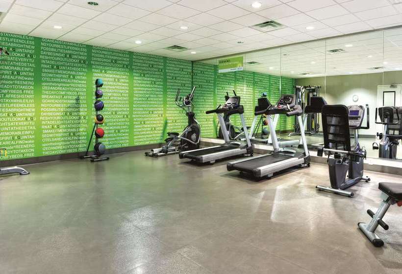 בית מלון כפרי La Quinta By Wyndham Victoria South