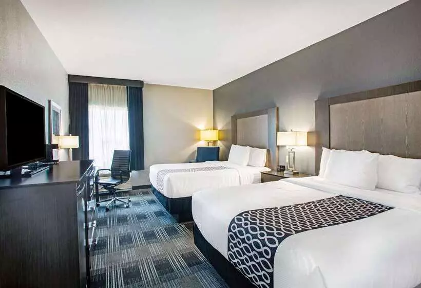 酒店 La Quinta By Wyndham Victoria South