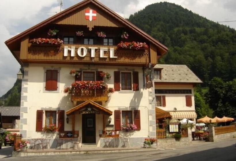 ホテル Les Touristes