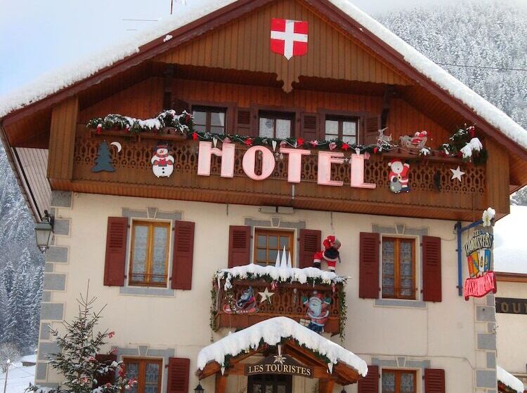 ホテル Les Touristes