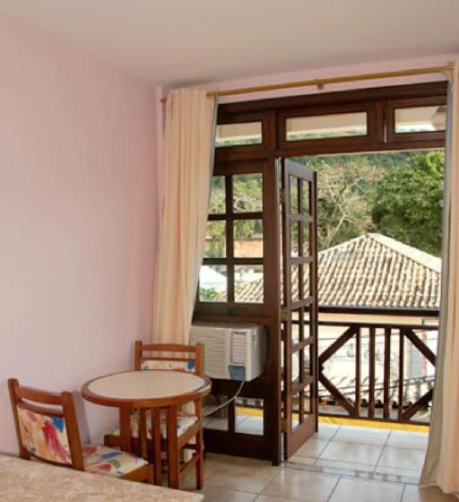 هتل Pousada Farol Dos Borbas