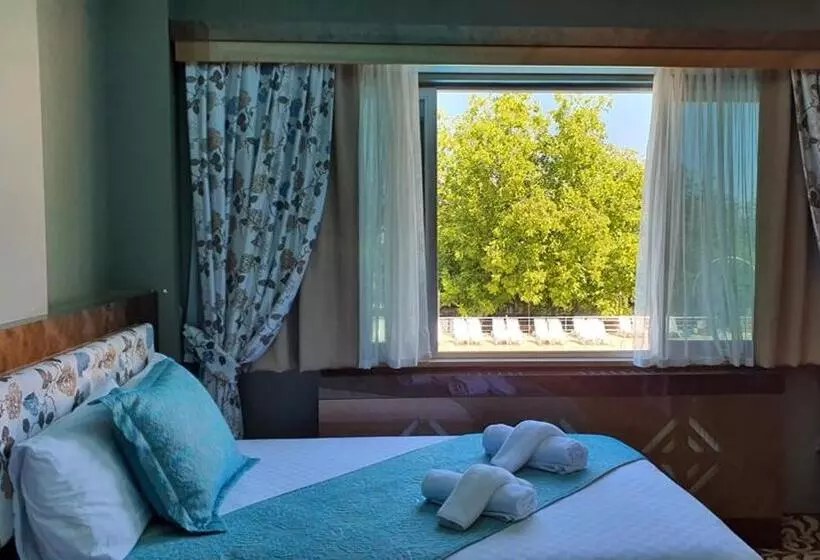 هتل Sapanca Aqua Wellness Spa