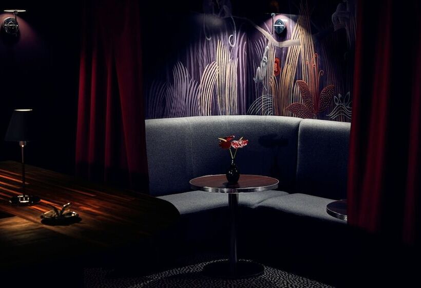 The Dean Hotel, An Ash