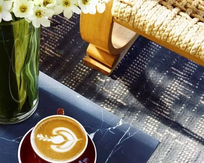 The Dean Hotel, An Ash