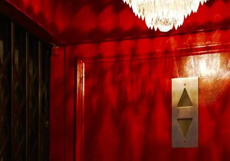 The Dean Hotel, An Ash