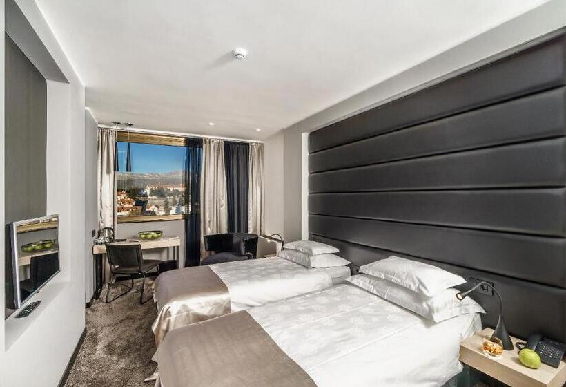 بنسيون The View Luxury Rooms