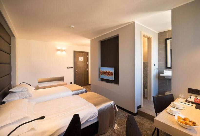 بنسيون The View Luxury Rooms