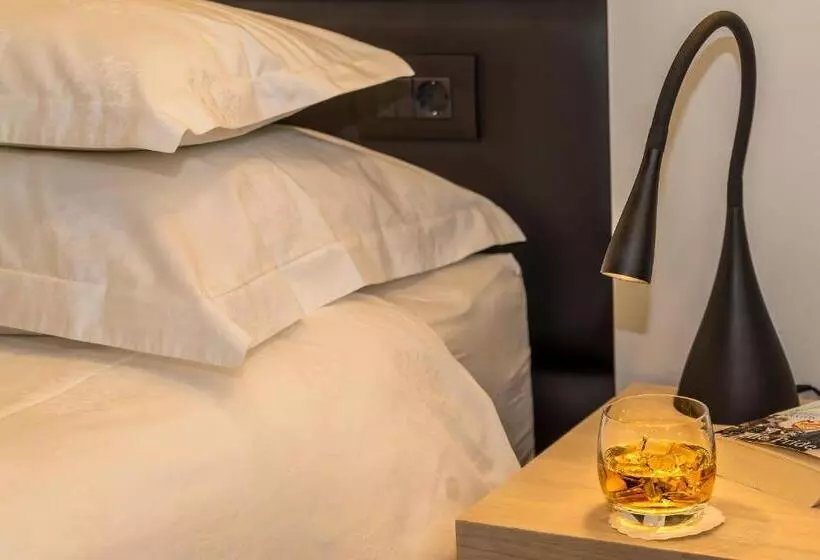 پانسیون The View Luxury Rooms